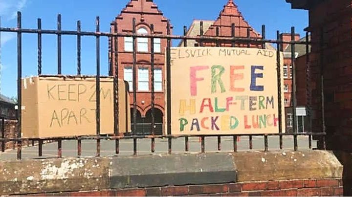 A mutual aid group gives away free packed lunches in Newcastle