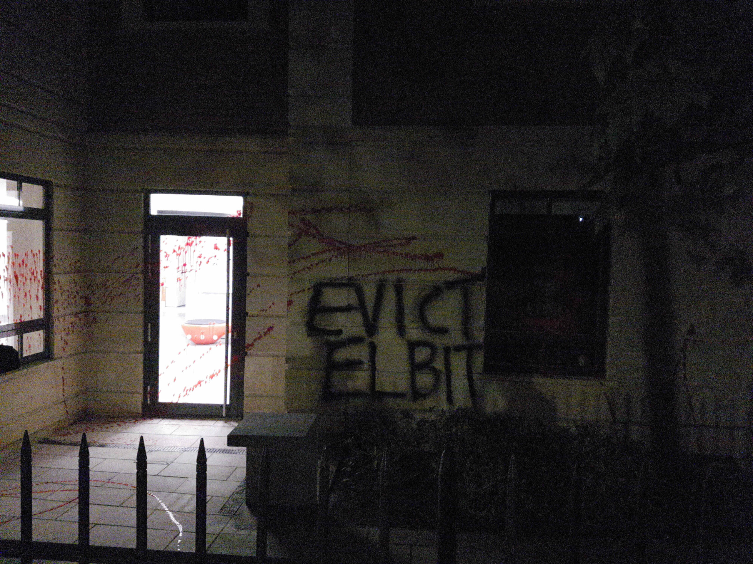 Evict Elbit action at JLL Bristol